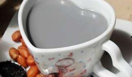 黄豆花生黑芝麻豆浆,黄豆、花生、黑芝麻豆浆的完美融合