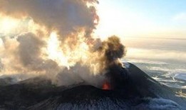 俄罗斯火山爆料视频最新,壮丽景象与潜在威胁并存