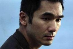 方中信电视剧,演绎传奇人生，电视剧中的情感巅峰